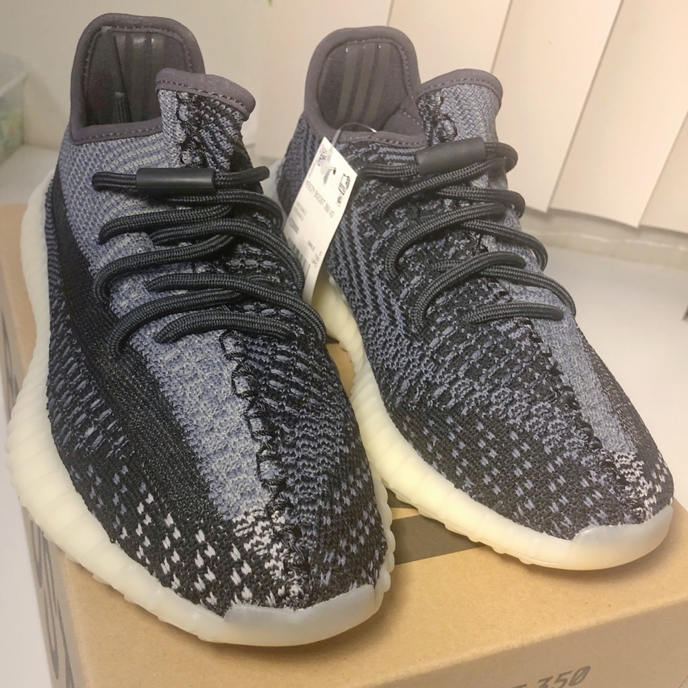 Yeezy Boost 350 V2